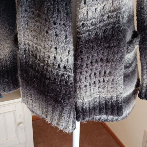 Eddie Bauer Wool Blend Sweater. Coastal Cowgirl,  Twee - Picture 3 of 11